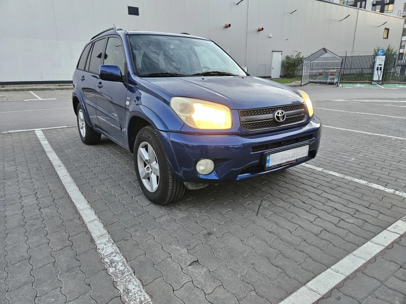 Toyota Rav4 XA20 VVTi Facelift, снимка 2 - Автомобили и джипове - 47411758