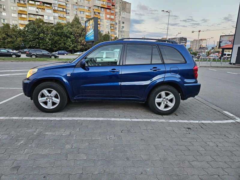 Toyota Rav4 XA20 VVTi Facelift, снимка 4 - Автомобили и джипове - 47411758