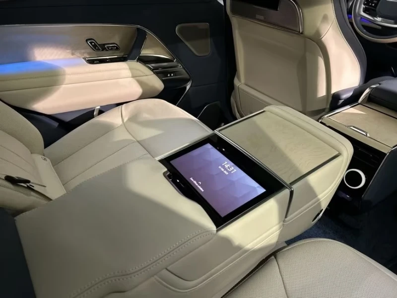 Land Rover Range rover SV LWB D350, снимка 14 - Автомобили и джипове - 52296479