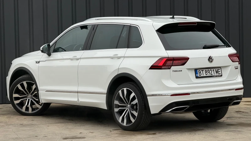 VW Tiguan R-LINE, снимка 4 - Автомобили и джипове - 52446955