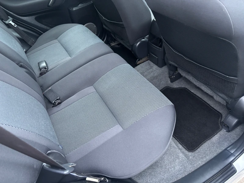 Toyota Rav4 2005+ 4* 4+ ФЕЙС+ 2.0-150кс-КАТО НОВА, снимка 13 - Автомобили и джипове - 52584545