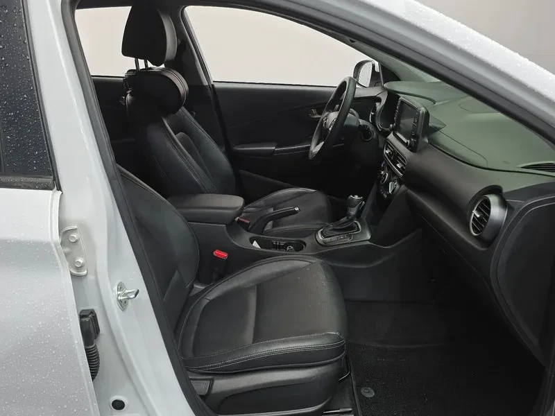 Hyundai Kona 1.6 2Wd Modern, снимка 10 - Автомобили и джипове - 53764486