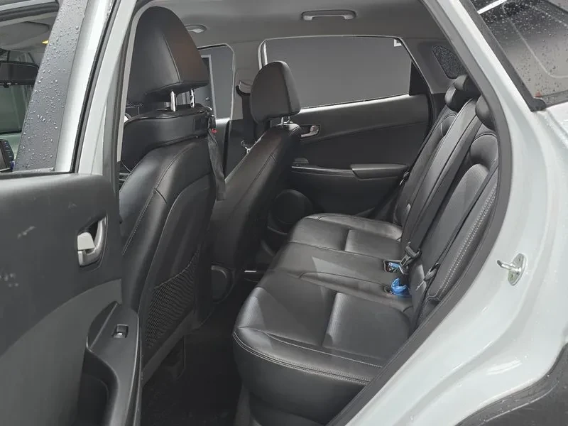 Hyundai Kona 1.6 2Wd Modern, снимка 13 - Автомобили и джипове - 53764486