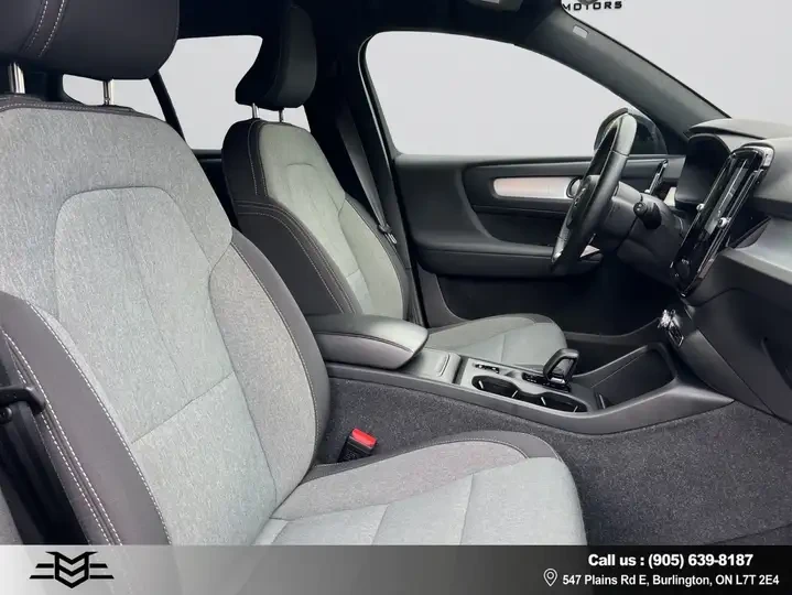 Volvo XC40 2 Ключа* Камера* Сервизна, снимка 11 - Автомобили и джипове - 55726667