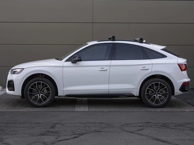 Audi Q5 SPORTBACK* MATRIX* ДИСТРОНИК* 360КАМЕРА* МАСАЖ* CA, снимка 3 - Автомобили и джипове - 56208777