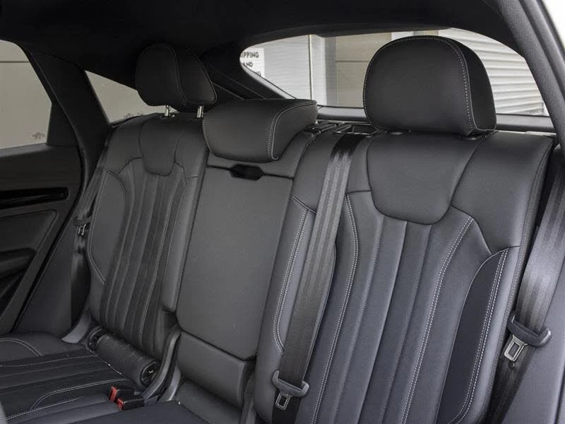 Audi Q5 SPORTBACK* MATRIX* ДИСТРОНИК* 360КАМЕРА* МАСАЖ* CA, снимка 11 - Автомобили и джипове - 56208777