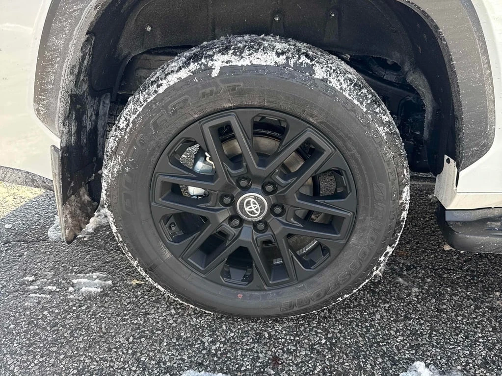 Toyota Sequoia * 4WD * CARFAX * БЕЗ ПЪРВОНАЧАЛНА ВНОСКА - изображение 7