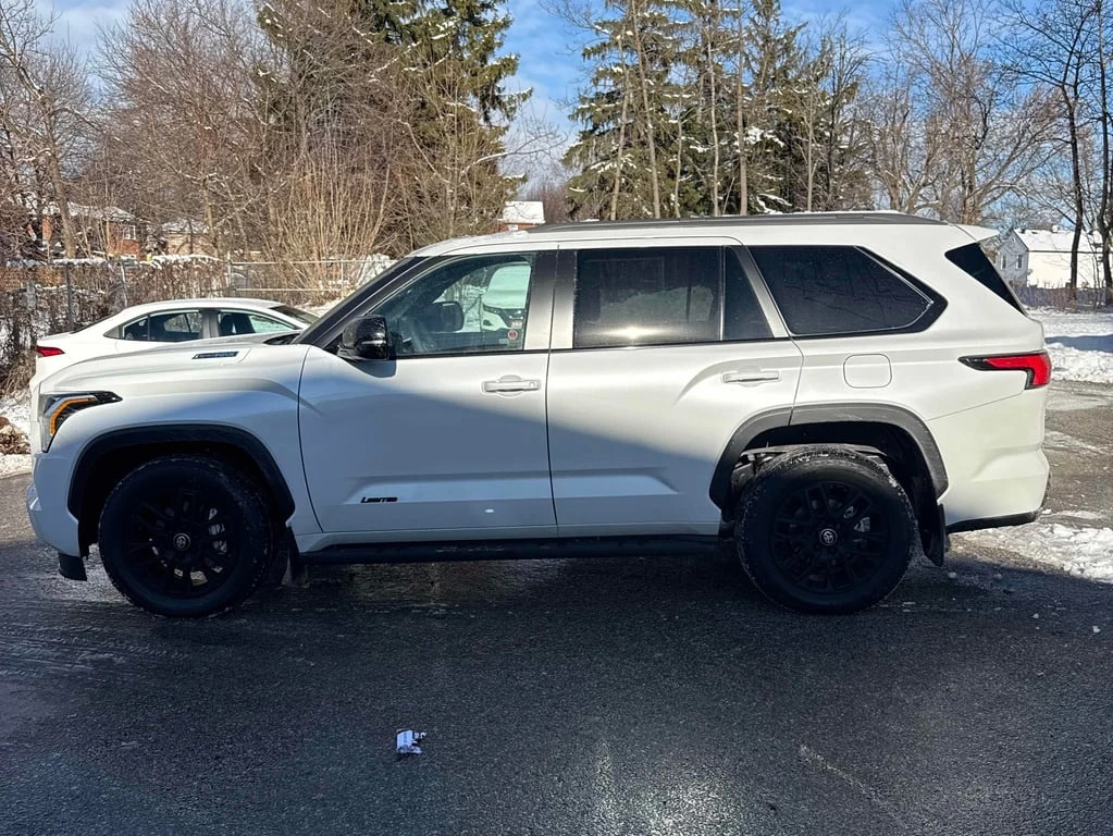 Toyota Sequoia * 4WD * CARFAX * БЕЗ ПЪРВОНАЧАЛНА ВНОСКА - изображение 2