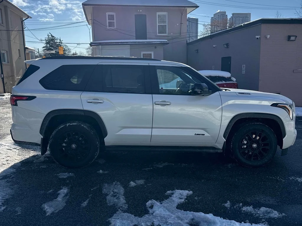 Toyota Sequoia * 4WD * CARFAX * БЕЗ ПЪРВОНАЧАЛНА ВНОСКА - изображение 3