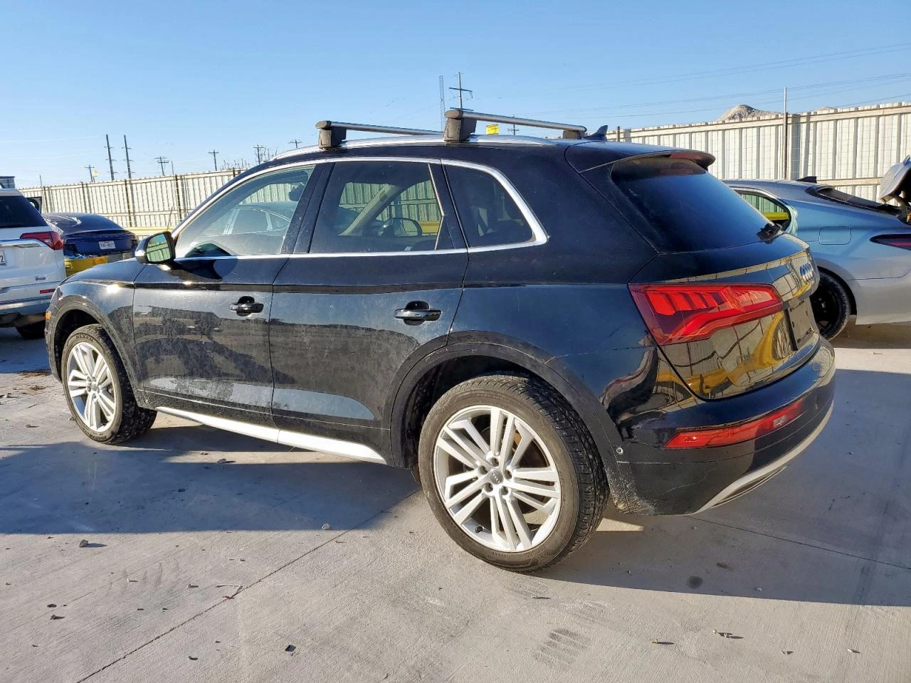Audi Q5 Prestige, снимка 2 - Автомобили и джипове - 54385996