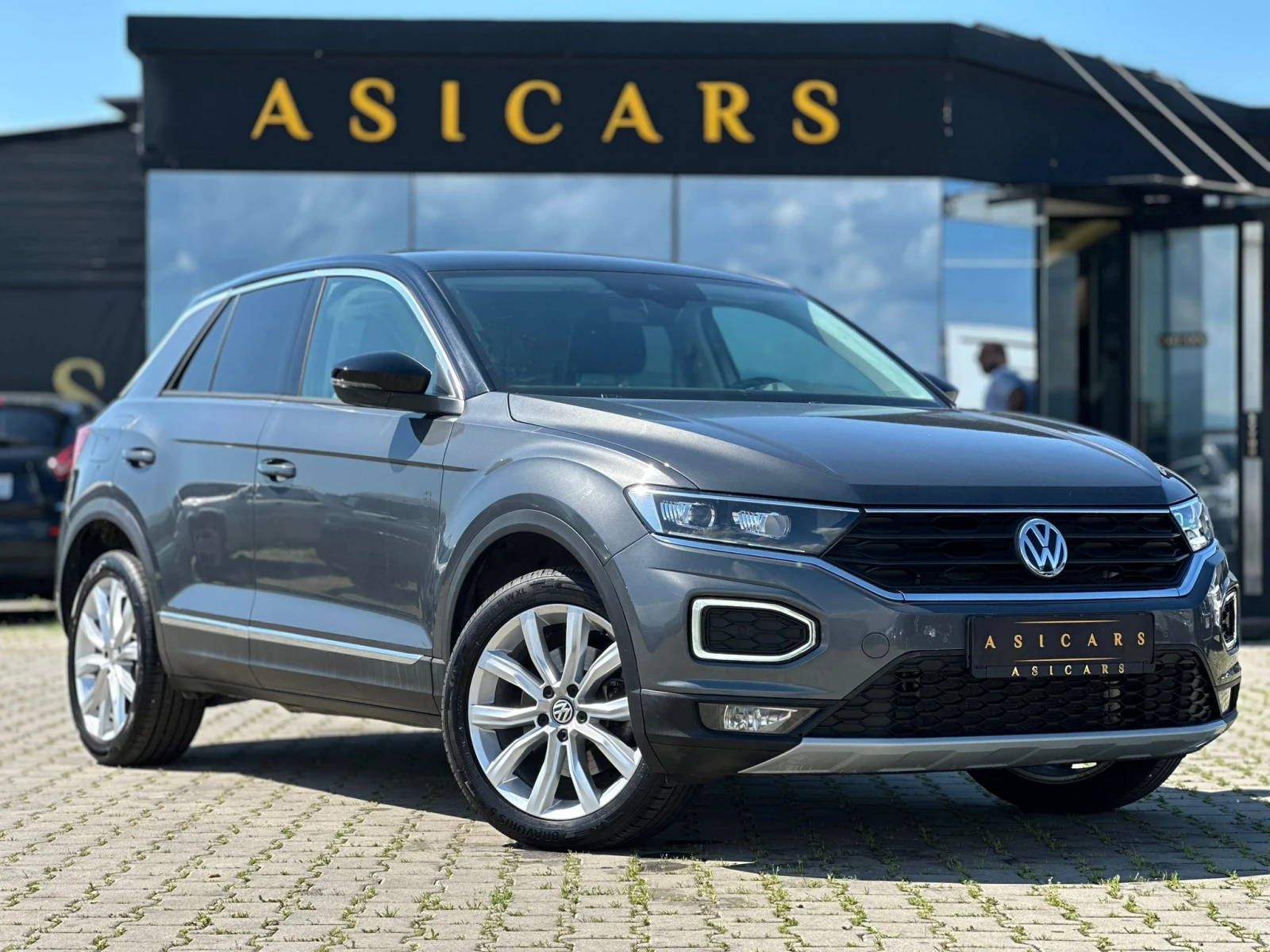 VW T-Roc / 4 MOTION / 99000 KM / DIGITAL / TOP / , снимка 7 - Автомобили и джипове - 54668865