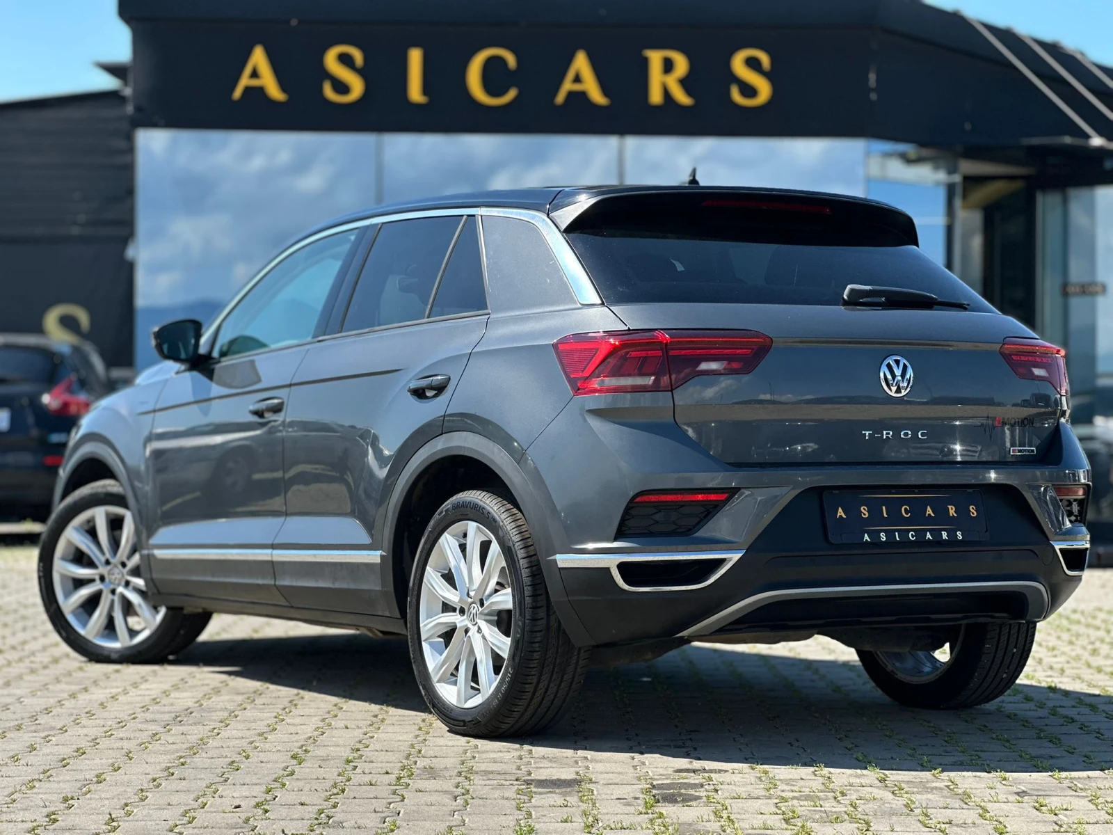 VW T-Roc / 4 MOTION / 99000 KM / DIGITAL / TOP / , снимка 3 - Автомобили и джипове - 54668865