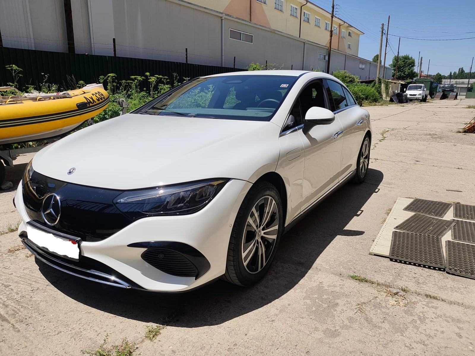 Mercedes-Benz EQE, снимка 4 - Автомобили и джипове - 55100151