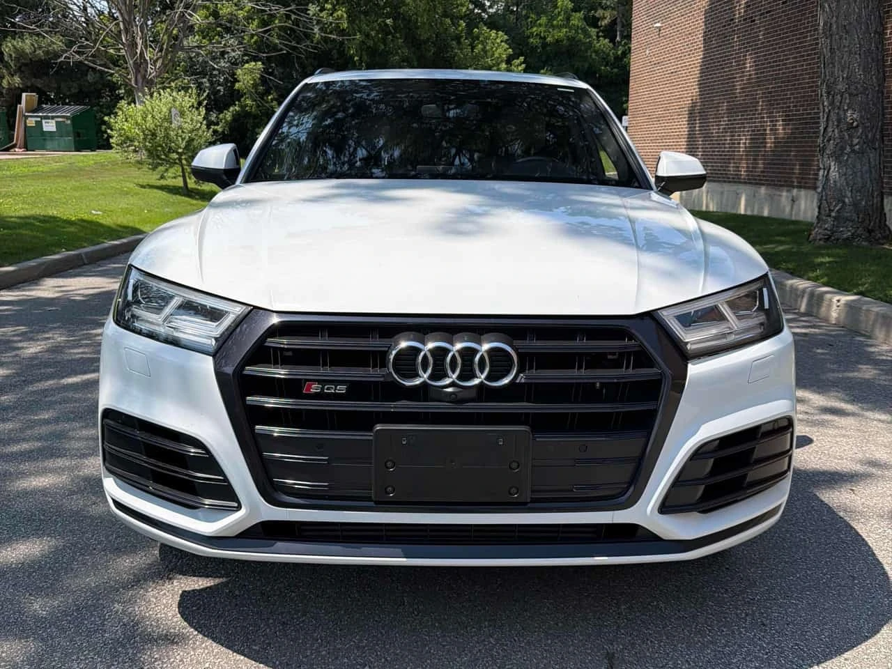 Audi SQ5 TECHNIK * 360 КАМЕРА* DIAMOND SEATS* MATRIX* , снимка 2 - Автомобили и джипове - 55784752