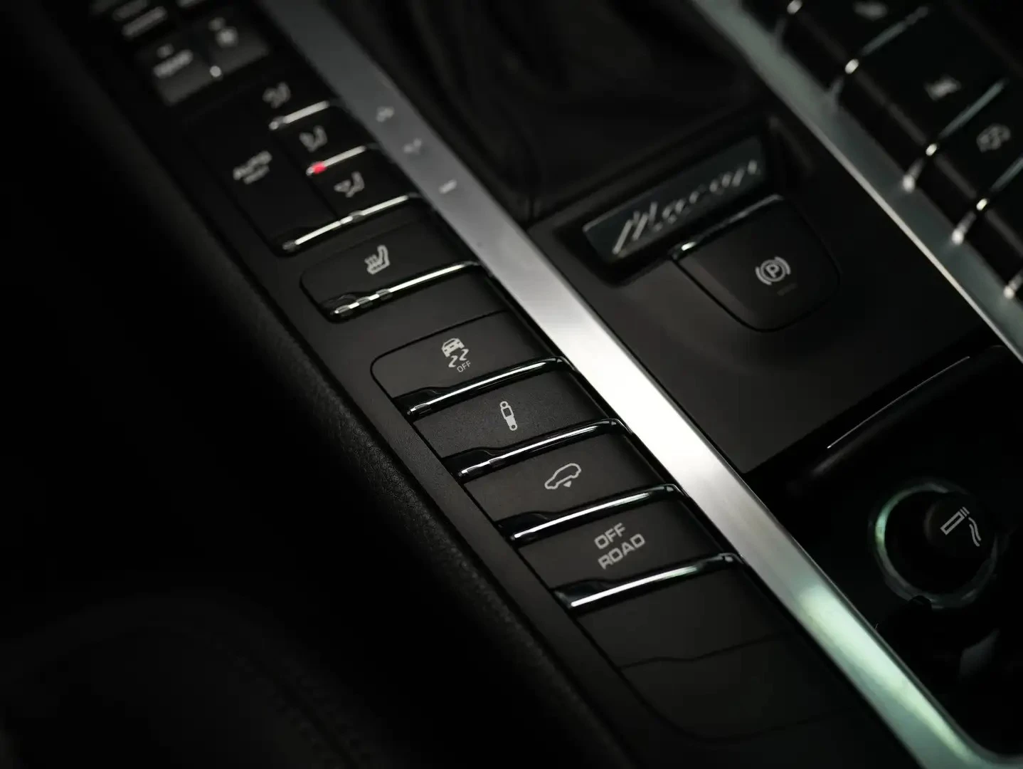 Porsche Macan GTS PREMIUM ЦЕНА ДО БЪЛГАРИЯ АВТОКРЕДИТ, снимка 8 - Автомобили и джипове - 55848874