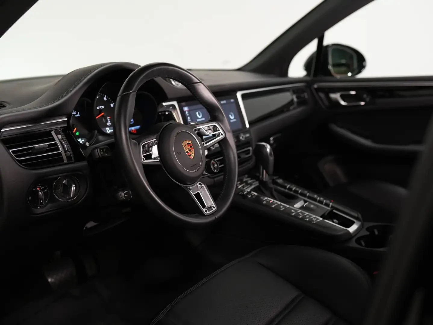 Porsche Macan GTS PREMIUM ЦЕНА ДО БЪЛГАРИЯ АВТОКРЕДИТ, снимка 7 - Автомобили и джипове - 55848874