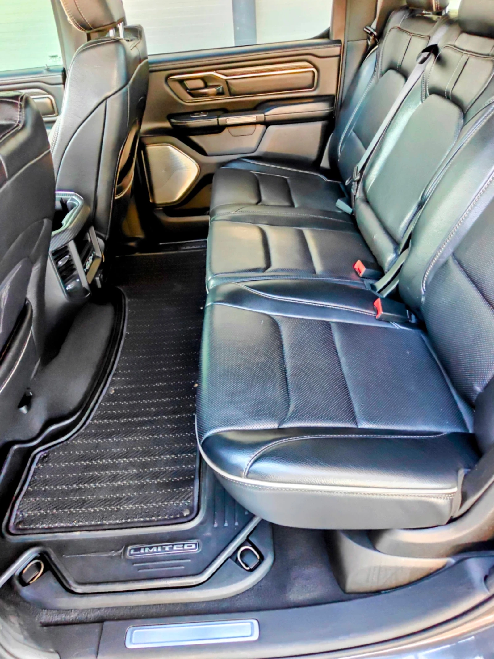 Dodge RAM 1500 Limited 5.7 AWD, снимка 6 - Автомобили и джипове - 55959717