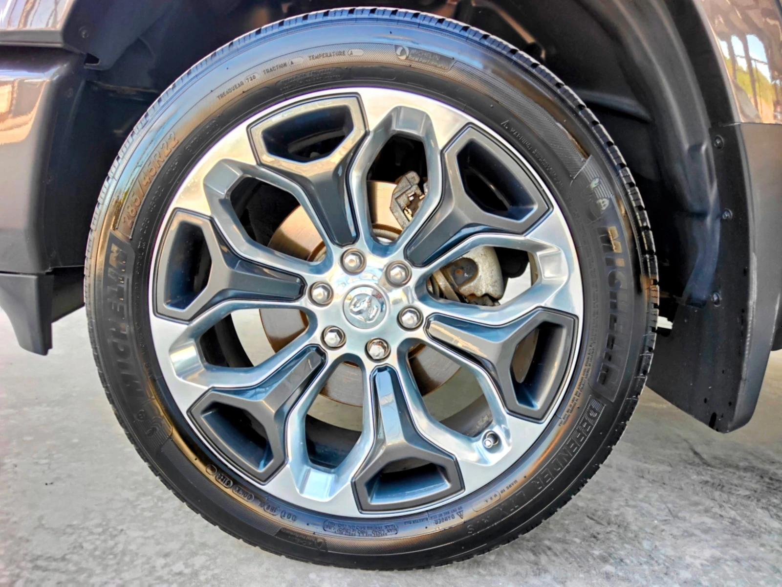 Dodge RAM 1500 Limited 5.7 AWD, снимка 16 - Автомобили и джипове - 55959717