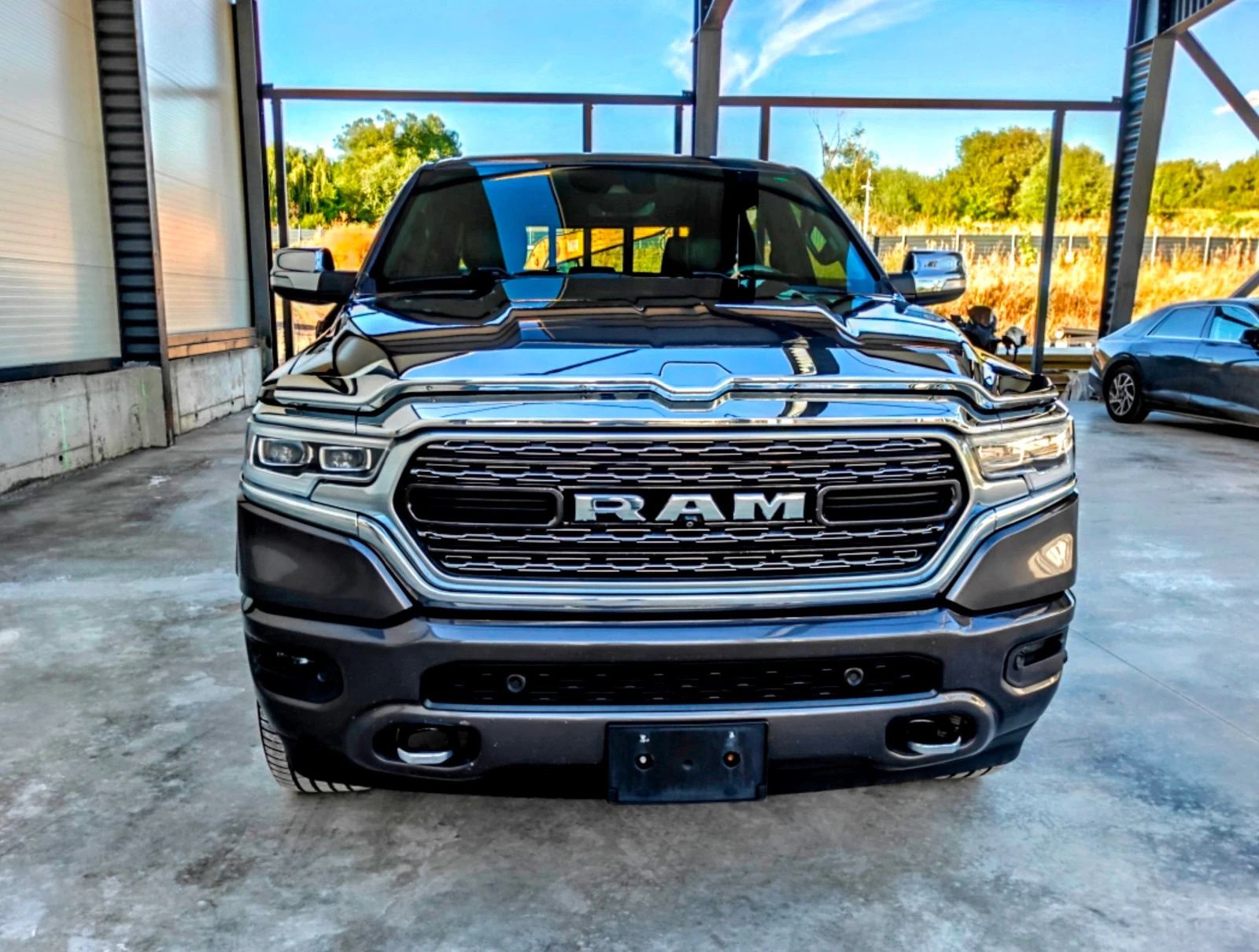 Dodge RAM 1500 Limited 5.7 AWD