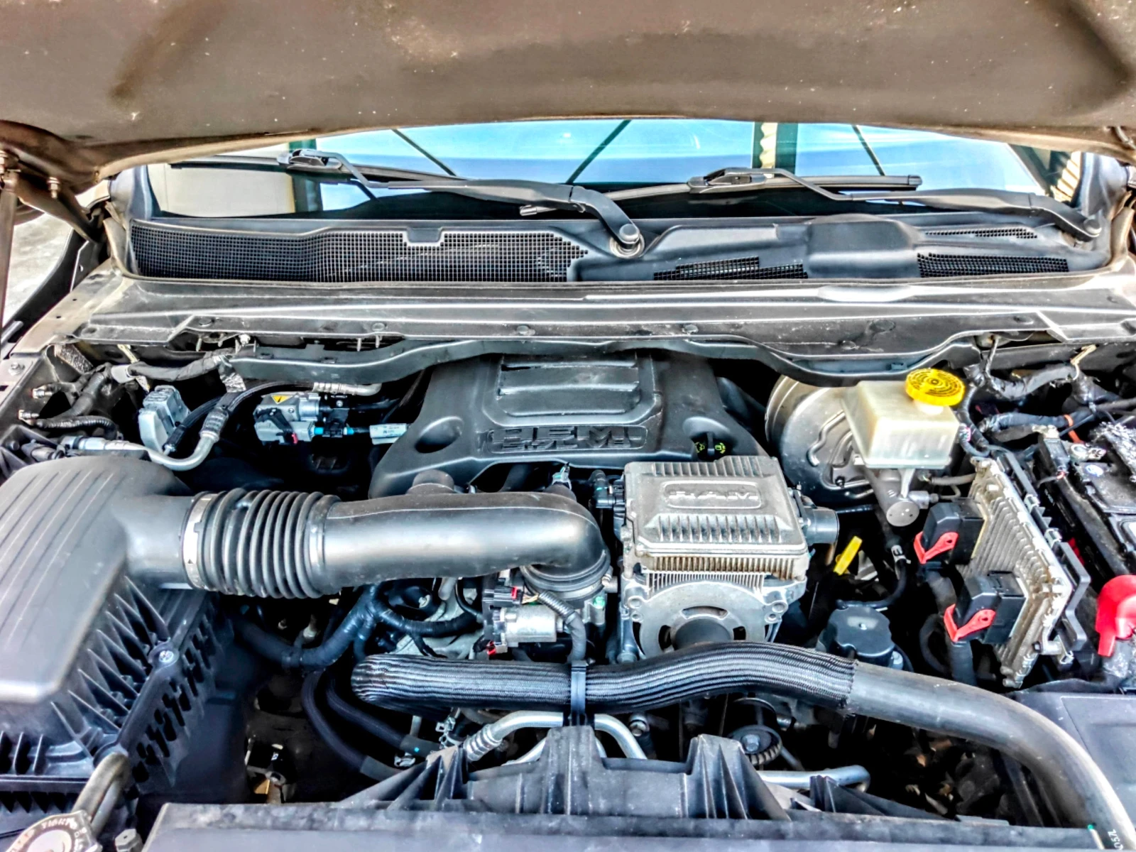 Dodge RAM 1500 Limited 5.7 AWD, снимка 15 - Автомобили и джипове - 55959717