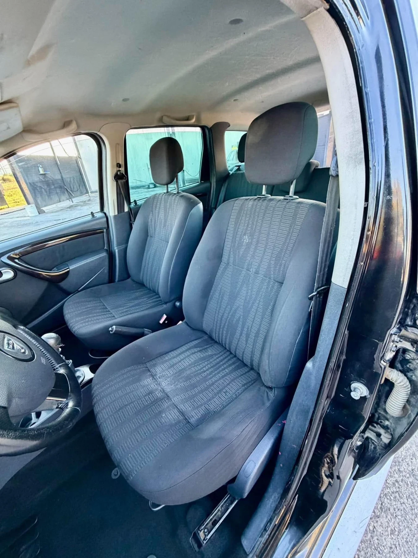 Dacia Duster Технически ТОП, снимка 9 - Автомобили и джипове - 56107359