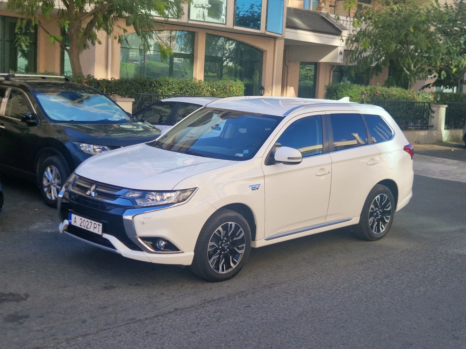 Mitsubishi Outlander PHEV 2.0, снимка 9 - Автомобили и джипове - 56220616