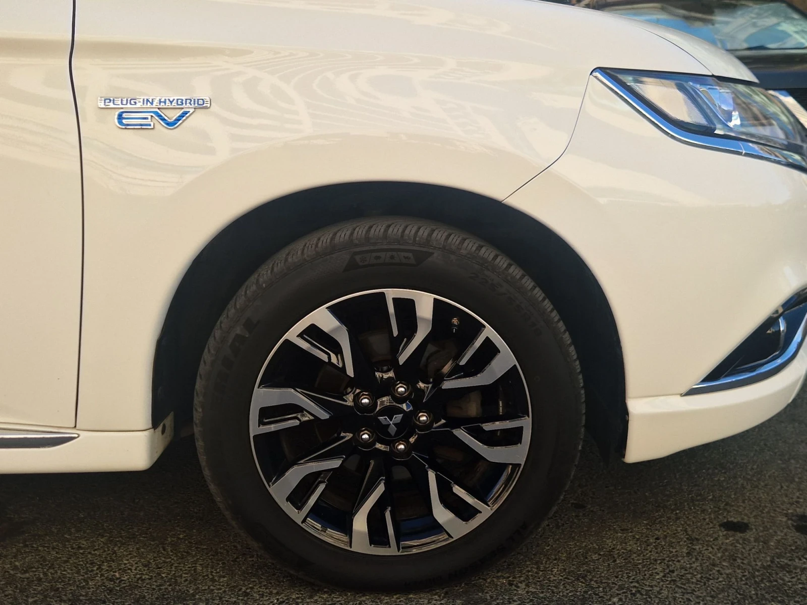 Mitsubishi Outlander PHEV 2.0, снимка 8 - Автомобили и джипове - 56220616