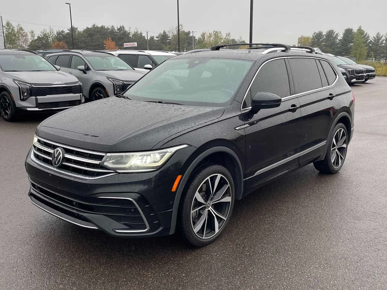 VW Tiguan * Highline R Line * CARFAX * БЕЗ ПЪРВОНАЧАЛНА 