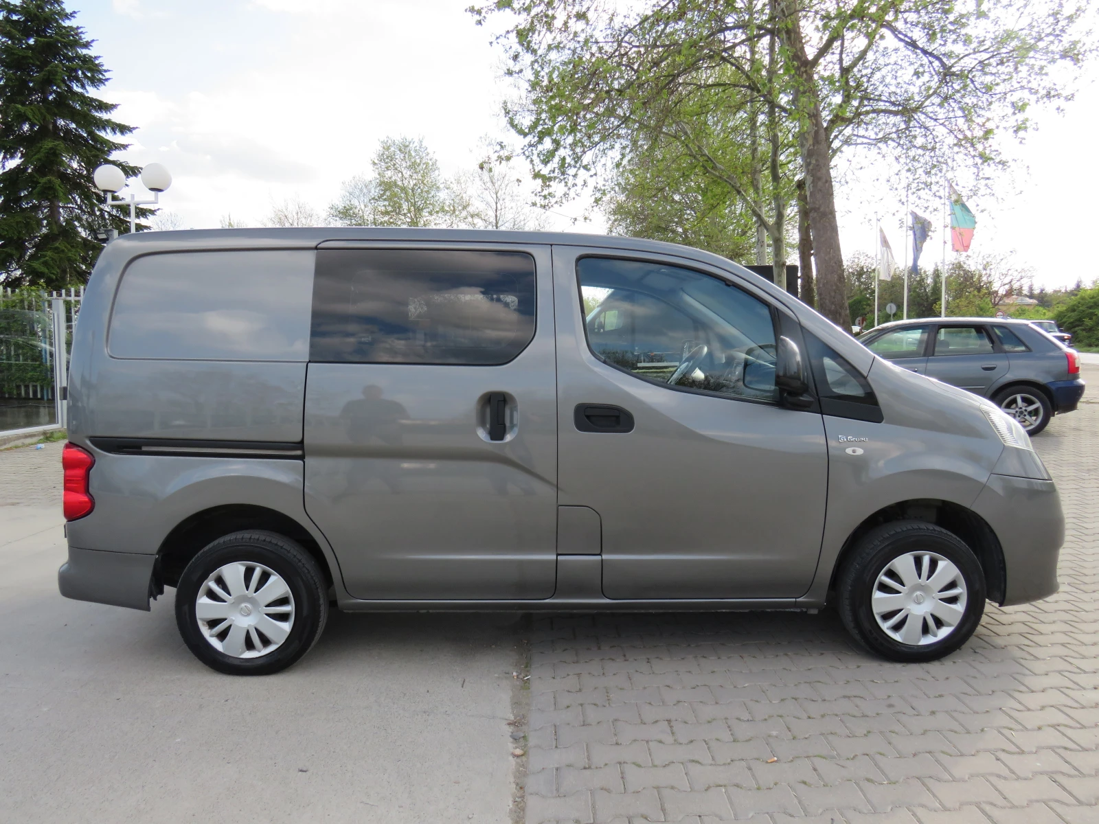 Nissan NV200 * * * 1.5DIESEL КЛИМАТИК ТОВАРОПЪТНИЧЕСКИ* * *  - изображение 4