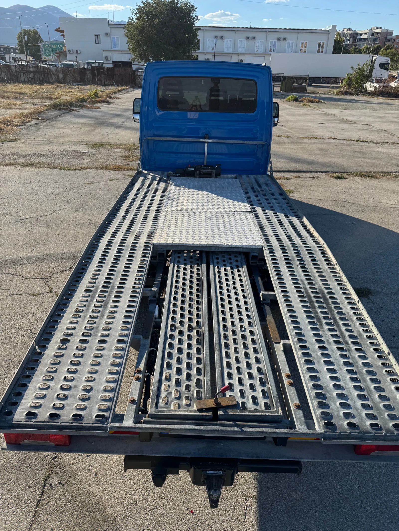 Iveco 35s13 Iveco 35s13 * Напълно обслужен * Климатроник* Възд, снимка 6 - Бусове и автобуси - 56214592
