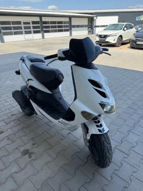     Aprilia Sr