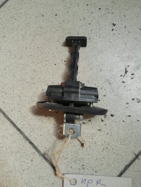 ограничителна панта предна дясна врата Фиат Кубо