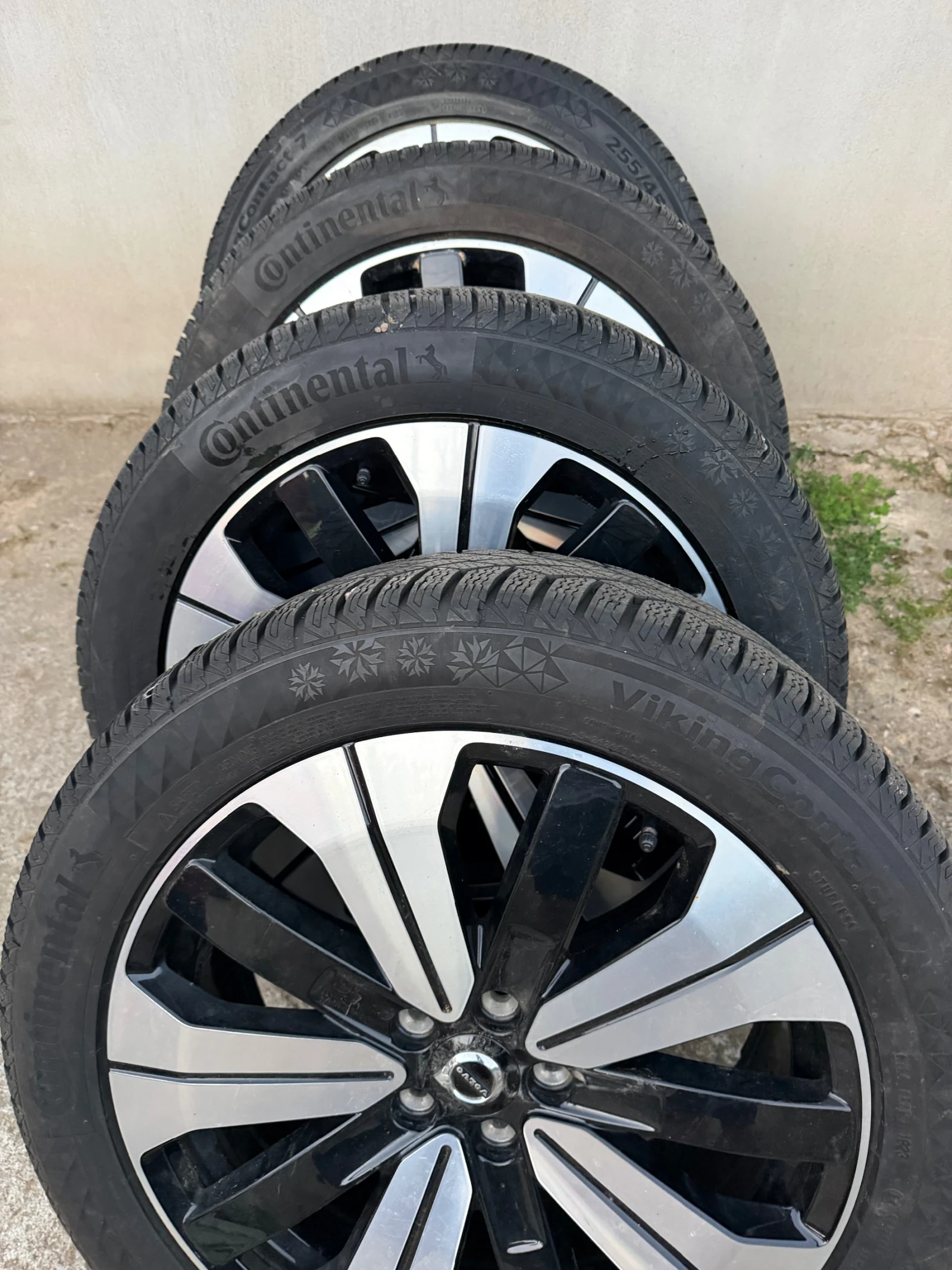 ���� � ������ 255/45R19 �� Volvo C40 | Mobile.bg � ����������� 5