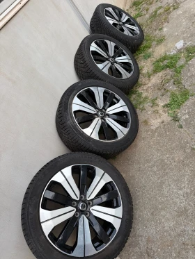 ���� � ������ 255/45R19 �� Volvo C40 | Mobile.bg � ����� ������ 2
