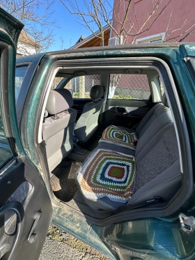 Seat Cordoba, снимка 4 - Автомобили и джипове - 44924540