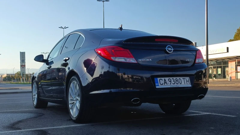 Opel Insignia 2.0i Turbo, снимка 1 - Автомобили и джипове - 47369401