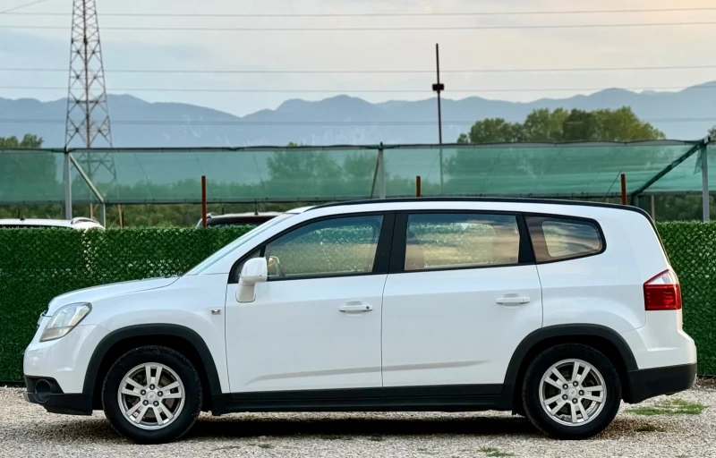 Chevrolet Orlando 1.8i LPG 7местен, снимка 2 - Автомобили и джипове - 50631314