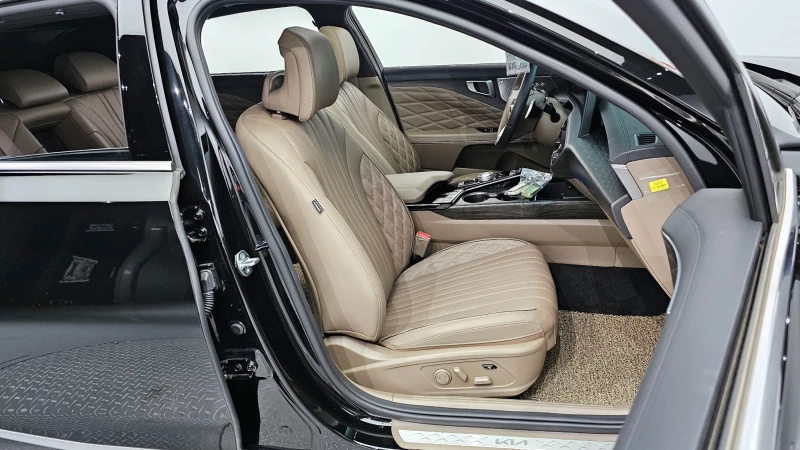 Kia K8 2.5 2WD SIGNATURE, снимка 9 - Автомобили и джипове - 51903287