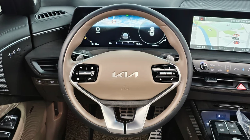 Kia K8 2.5 2WD SIGNATURE, снимка 12 - Автомобили и джипове - 51903287