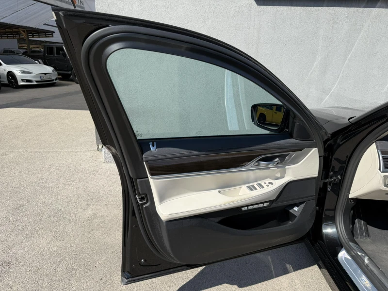 BMW 740 e iPerformance Plug-in Hybrid, снимка 8 - Автомобили и джипове - 51667696