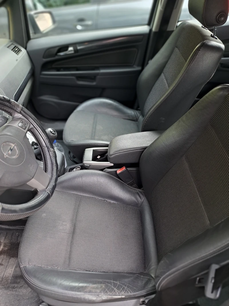Opel Zafira, снимка 10 - Автомобили и джипове - 52366611