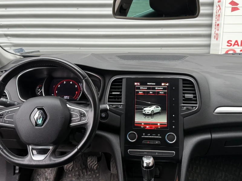 Renault Megane, снимка 11 - Автомобили и джипове - 53222303