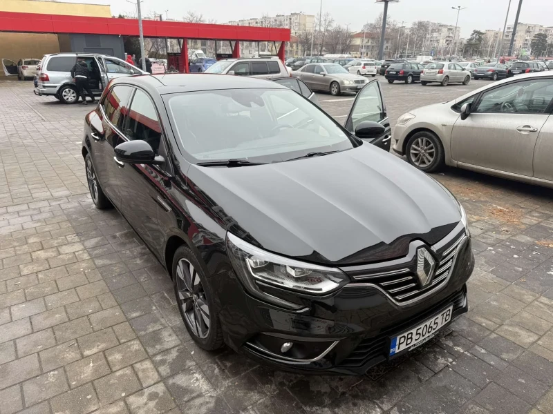 Renault Megane, снимка 10 - Автомобили и джипове - 53222303