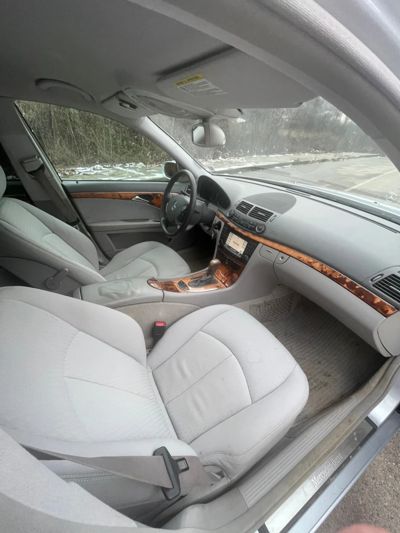 Mercedes-Benz E 280, снимка 8 - Автомобили и джипове - 53222555