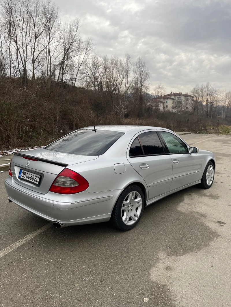 Mercedes-Benz E 280, снимка 5 - Автомобили и джипове - 53222555
