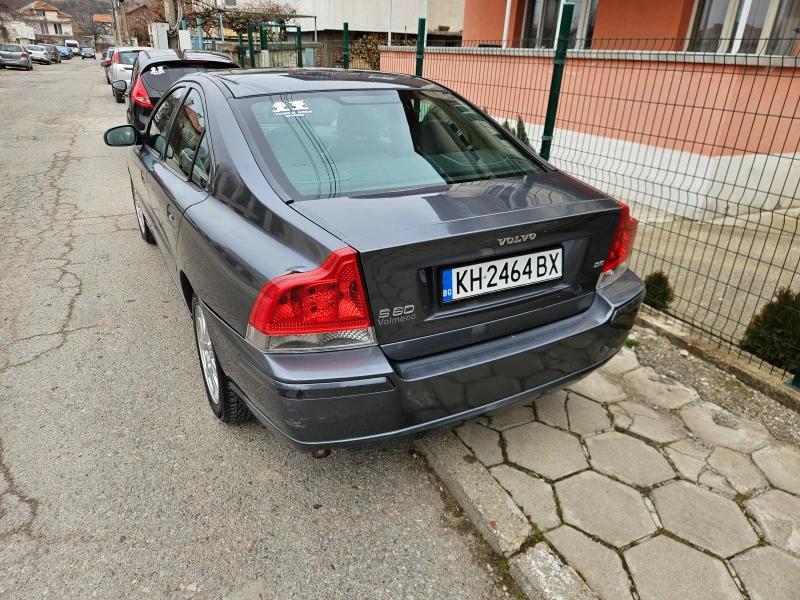 Volvo S60 2.4D5, снимка 4 - Автомобили и джипове - 53475577