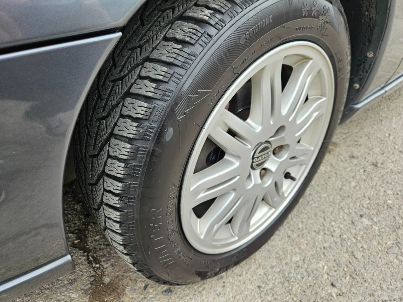 Volvo S60 2.4D5, снимка 15 - Автомобили и джипове - 53475577