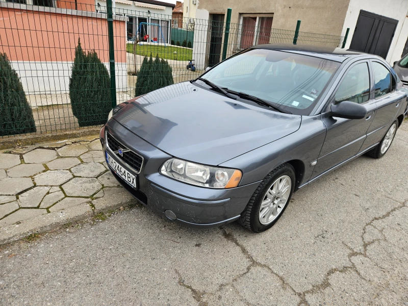 Volvo S60 2.4D5, снимка 2 - Автомобили и джипове - 53475577