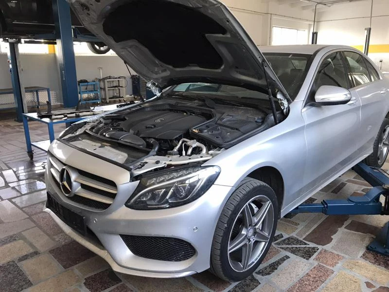 Mercedes-Benz C 220, снимка 1 - Автомобили и джипове - 47090984