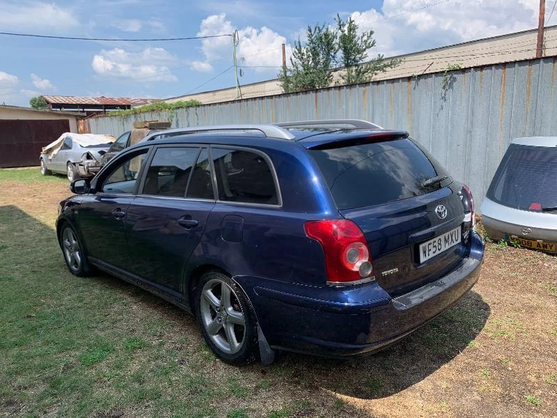 Toyota Avensis 2.2 D-CAt 177к.с Т25 Facelift, снимка 5 - Автомобили и джипове - 41305469